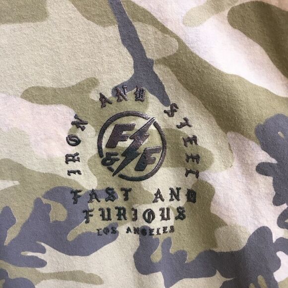 AFFLICTION FAST & FURIOUS GRAPHIC T-SHIRT IN CAMO PRINT - Picture 3 of 6